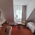 Maxim Bed & Breakfast