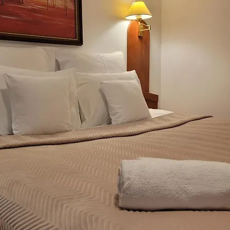 Maxim Bed & Breakfast
