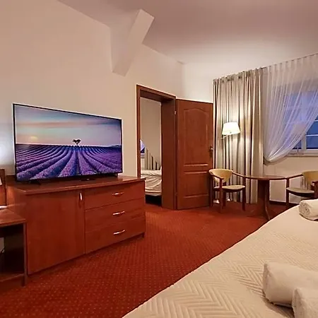 B&B Maxim