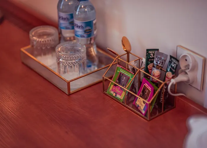 Couette-café Maxim 4*